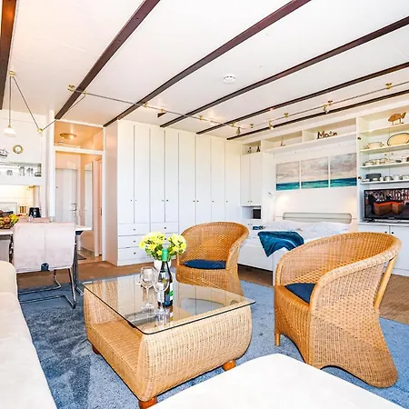 Penthouse Swida, Mit Ostseeblick & Schwimmbad Sierksdorf